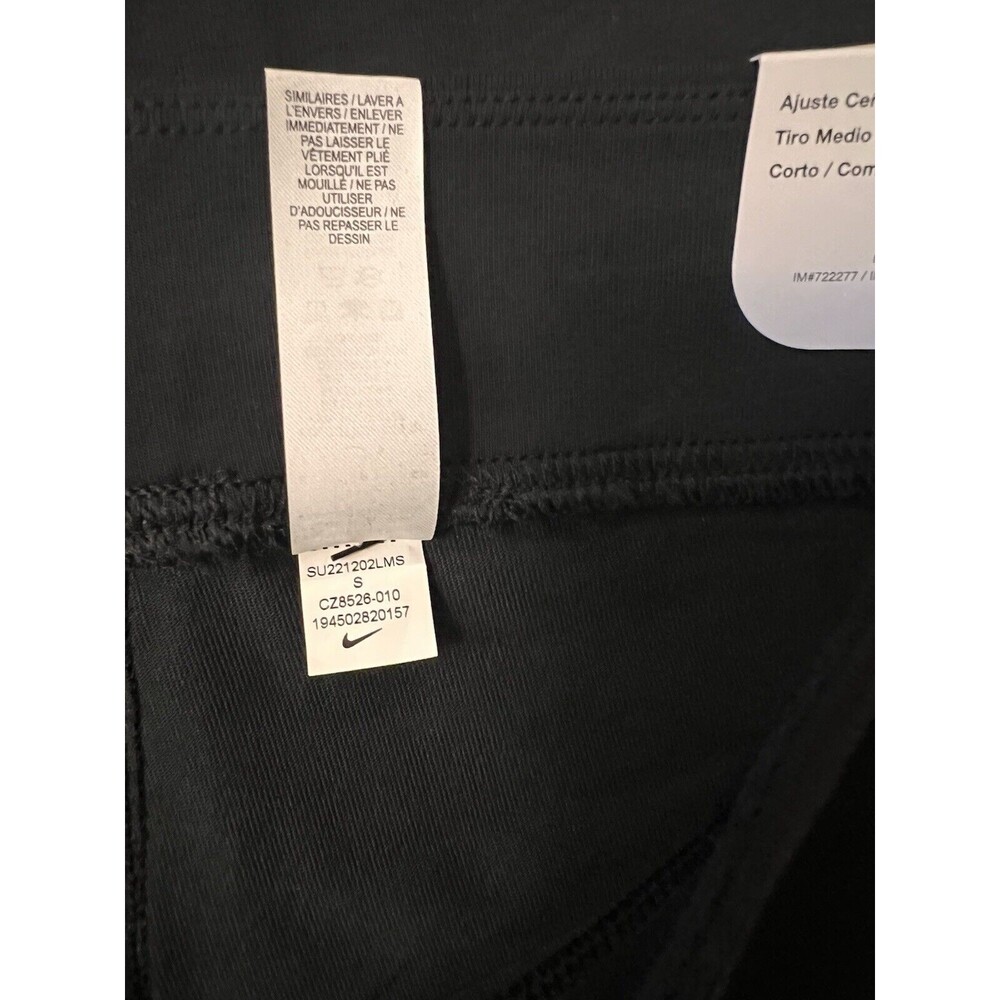 NWT Women’s NIKE Sportswear Tight Fit Mid Rise Black Shorts CZ8526-010 Size S - Picture 3 of 5
